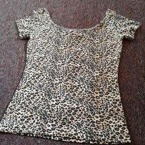 🔵 3/$30 Cheetah Print Women's Shirt